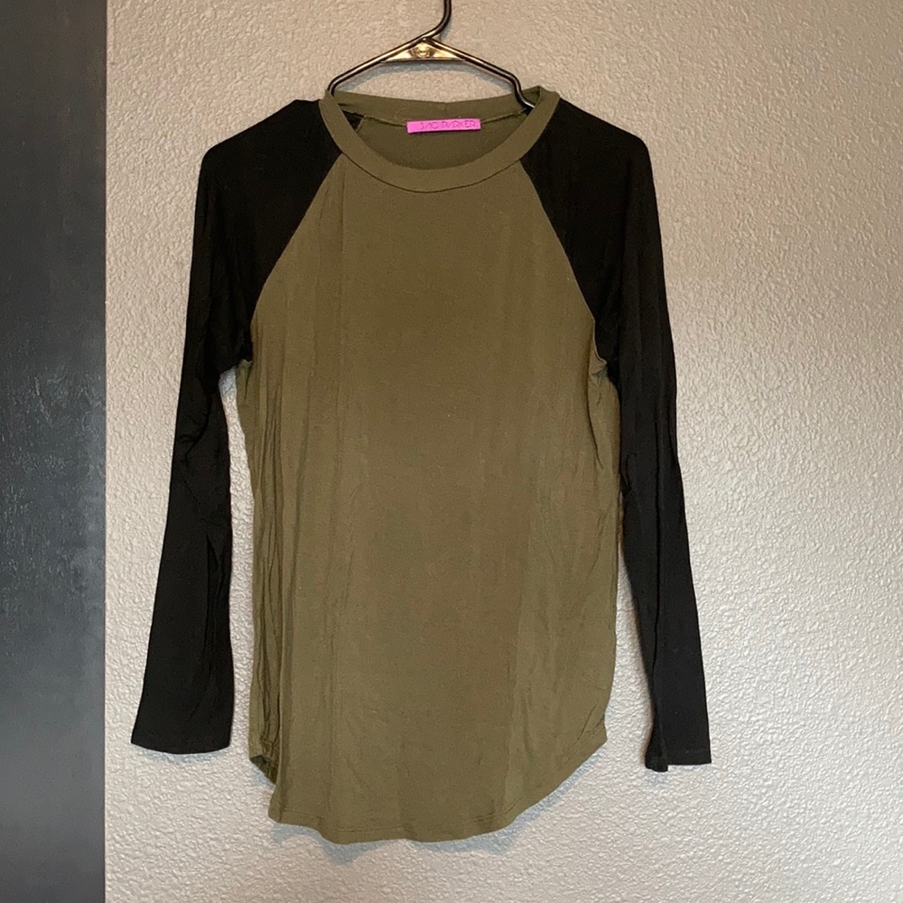 Jac Parker Army Green & Black Long-sleeve